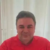 Комаров Лев